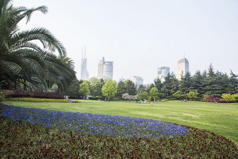 Yanzhong Guangchang Park 